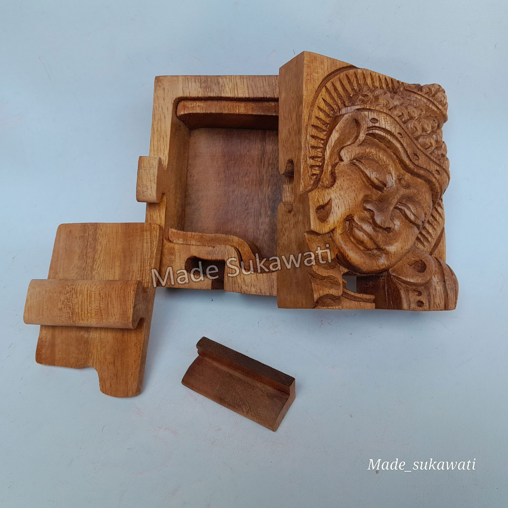 Wadah kotak perhiasan Mistery Box ukiran kayu Bali