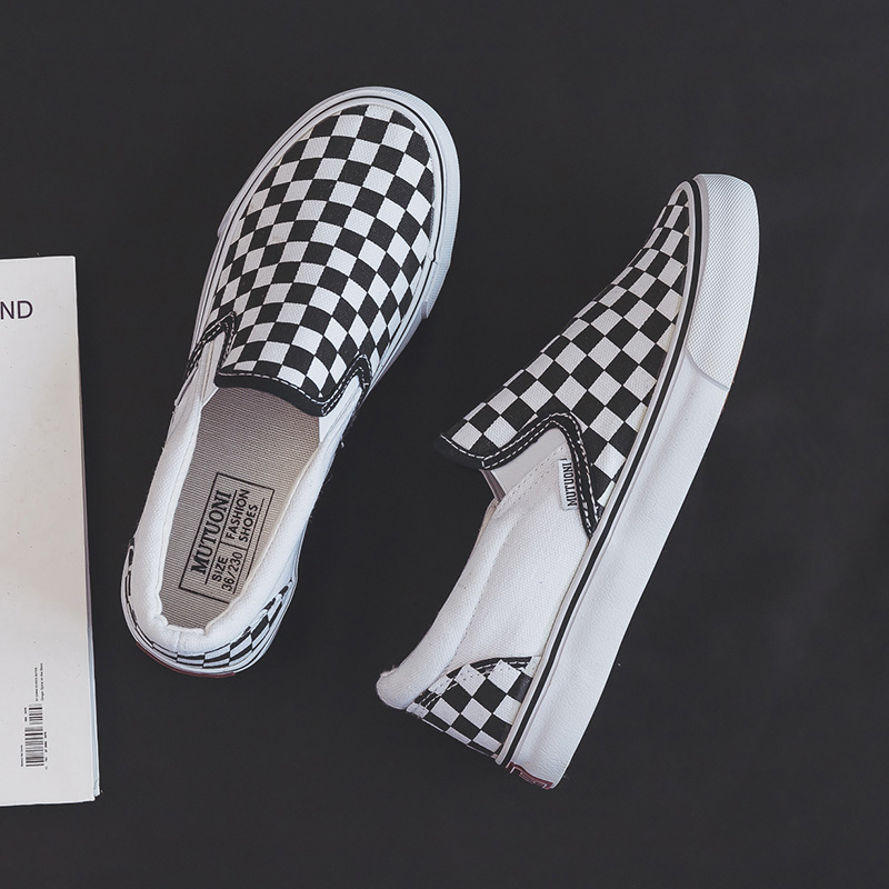 Sepatu MUTUONI Checkrboard Slip On 5331 (35 - 40)