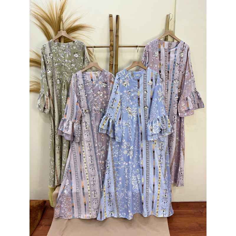 B1647 Dress 2540