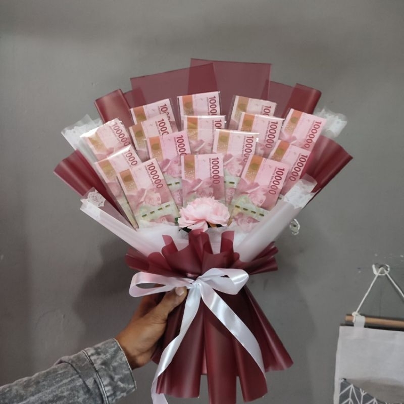 Buket bouquet wisuda pernikahan ulang tahun dan acara besar bisa request warna dan tambah kartu ucapan