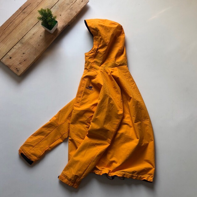 jaket outdoor new balance second/preloved