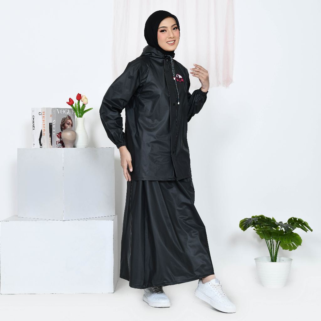 Jas Hujan Wanita Rok / Mantel Hujan Setelan Baju Dan Rok Dewasa