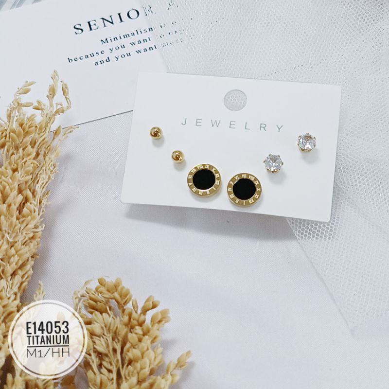 Anting Titanium stud romawi set gold E14053