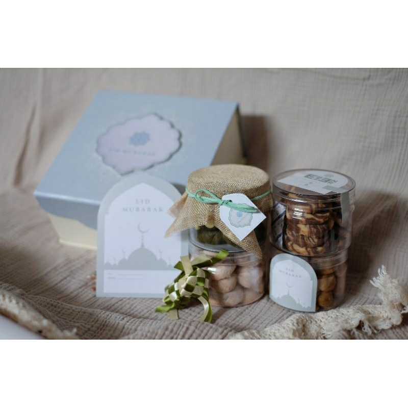 

EbenEzer Bakery Parcel Kue Kering Lebaran/ Hampers Idul Fitri Ramadan