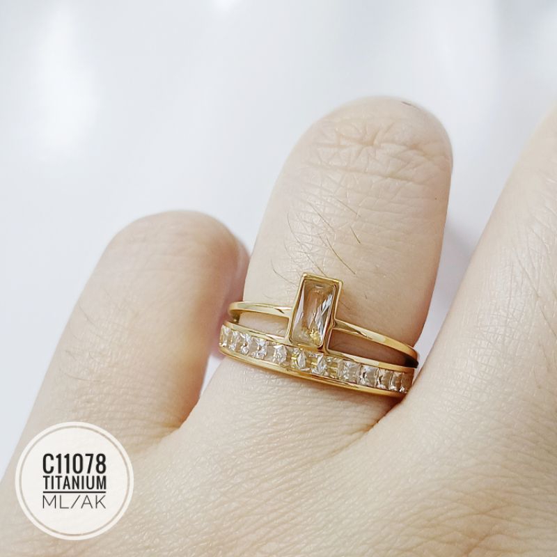 Cincin titanium permata mewah C11078