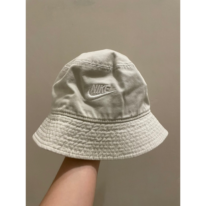 wts nike bucket hat ori