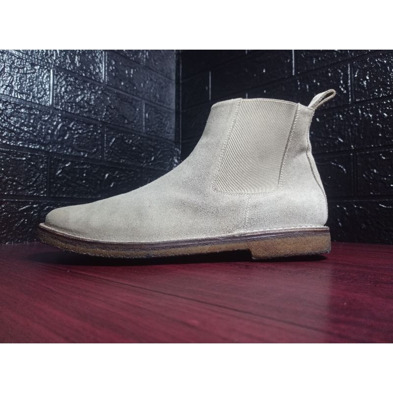 Sepatu BARNEYS NEW YORK - SUEDE CHELSEA BOOTS (suede-coklat krem) 10, size 44/45, insol 28,5 cm