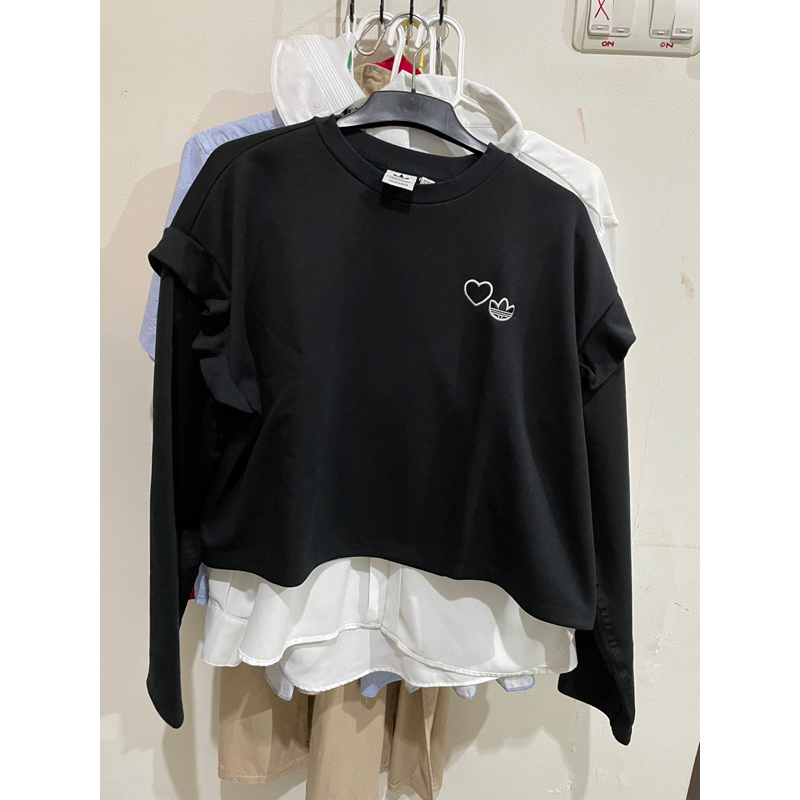 preloved adidas crop sweatshirt