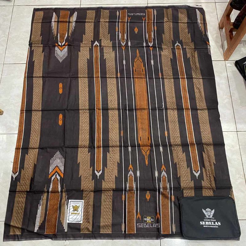 Sarung SEBELAS Motif BHS , Sarung tenun, Sarung