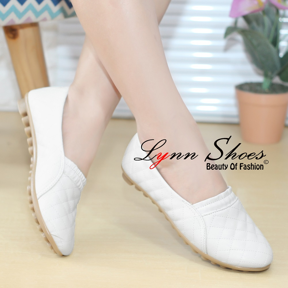 Lynn Sepatu Slip On Wanita Kets Simple Best Seller K18C - Cream / Hitam / Putih