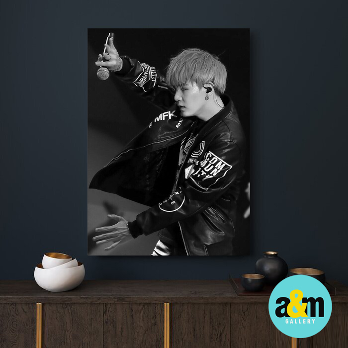 Poster Kayu SUGA BTS Live perform Edition I Hiasan Dinding Dekorasi Kamar I Poster Kayu K-POP Dekorasi Kamar - A&amp;M