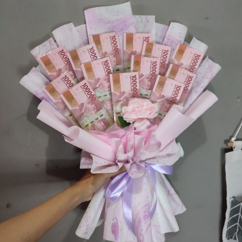 Buket bouquet wisuda pernikahan ulang tahun dan acara besar bisa request warna dan tambah kartu ucapan