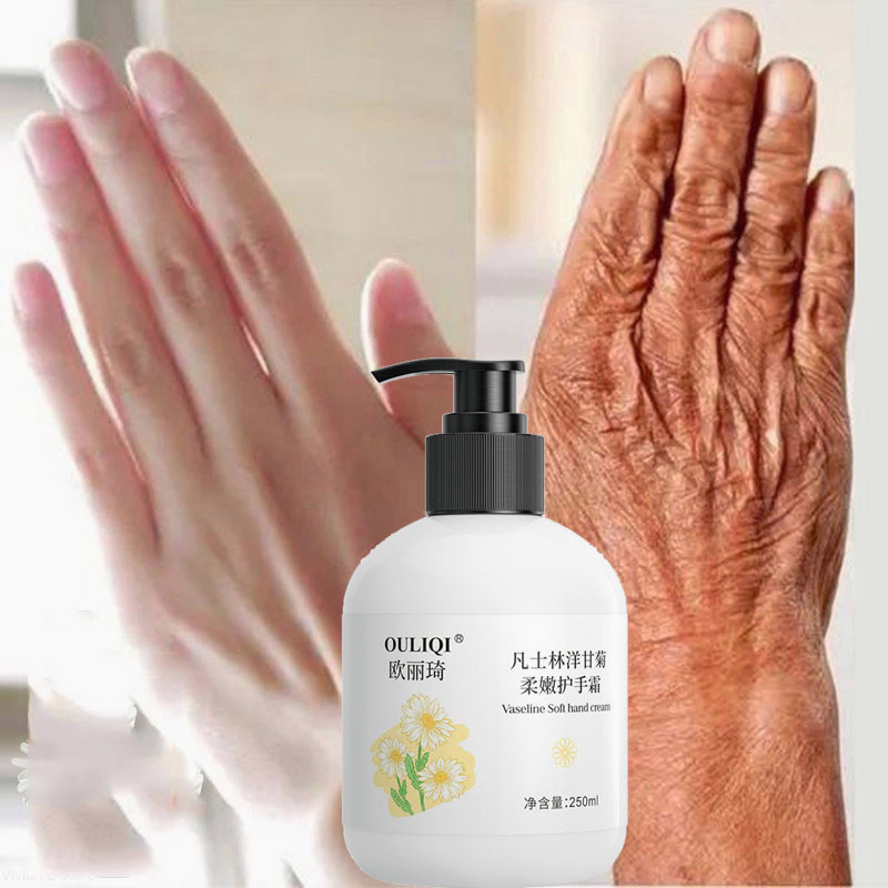 Hand cream Whitening cream Krim Tangan Anti Penuaan Kering Dan Keriput Kasar 250ml Pemutih Pelembab Whitening Hand Cream Anti Penuaan Kering Dan Keriput Kasar Anti Keriput Krim Melembabkan Kulit Tangan Kaki Kering Kasar Dan Tumit Pecah Moisturizing Lotion