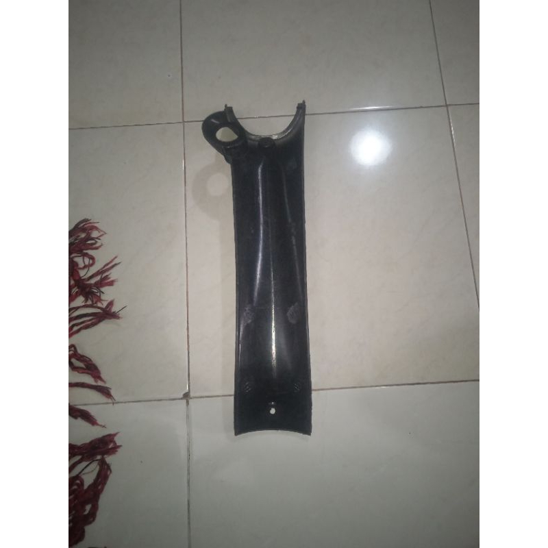Legshield Dek Tengah Kunci Jupiter Z 2001-2003 Ori Copotan