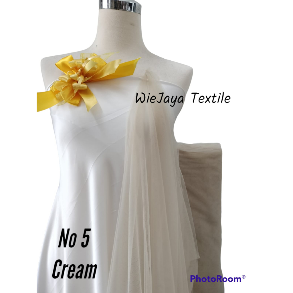 Kain Tulle Polos Lembut Sekali dan Jatuh Harga murah Grade A, cocok utk wedding Dress, Gaun Pengantin,  Variasi, Aplikasi, Souvenir dll