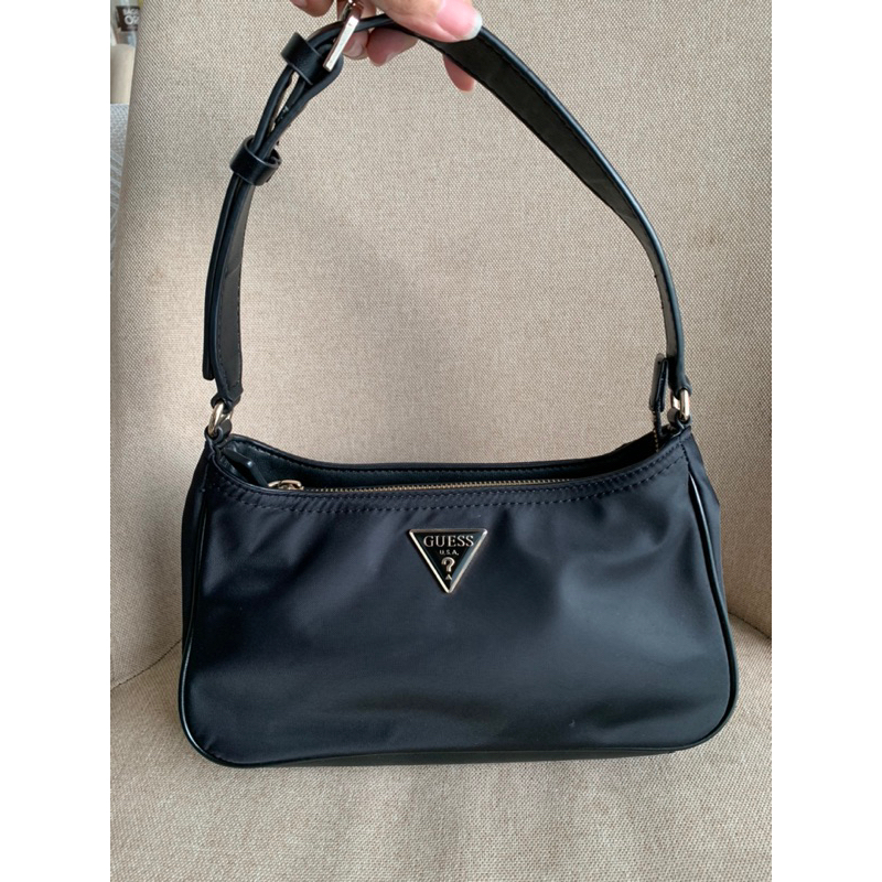 Tas Guess Little Bay Shoulder Bag Black