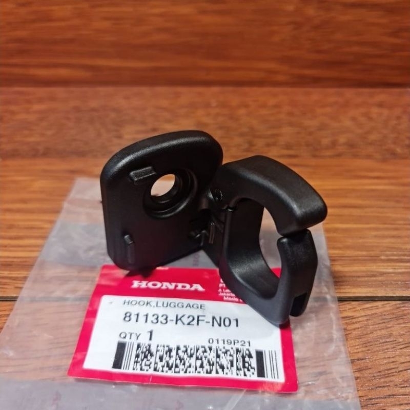 gantungan tas cantelan cantolan capit capitan lipat barang belanjaan helm Hook lugagge original ahm 