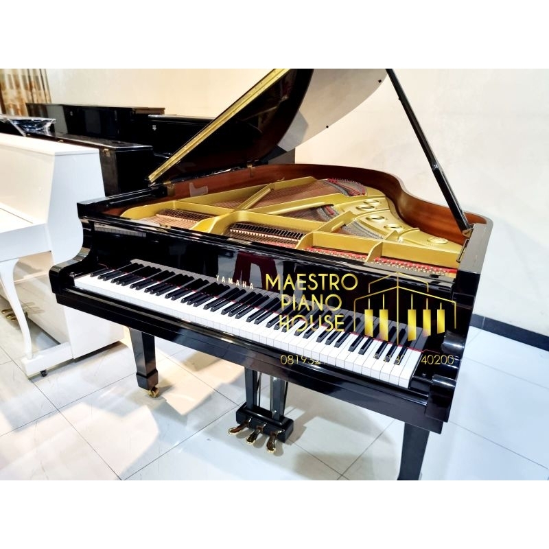 grand piano yamaha