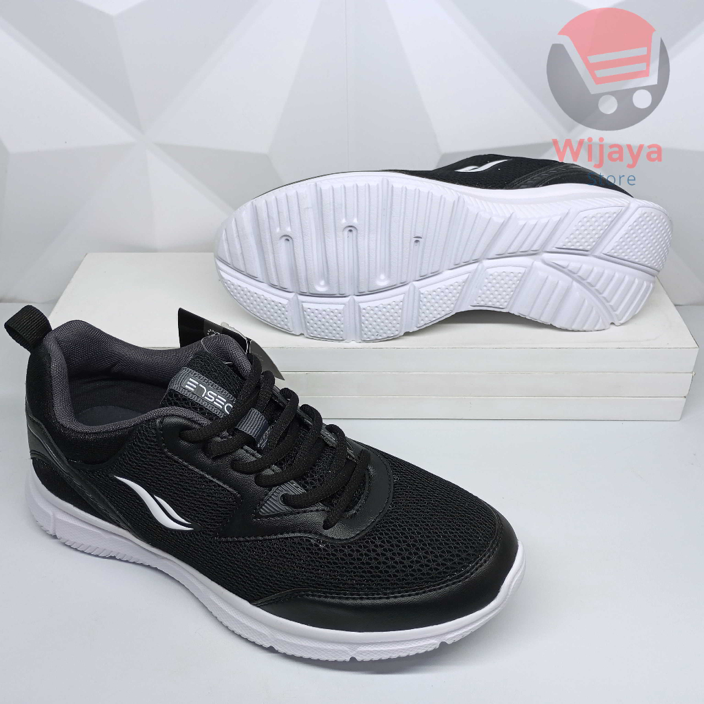 Sepatu Sekolah Desle 38-43 Sneaker Pria Hitam Polos Putih Material Berkualitas Tinggi Desain Mewah ANDRE TAYLOR