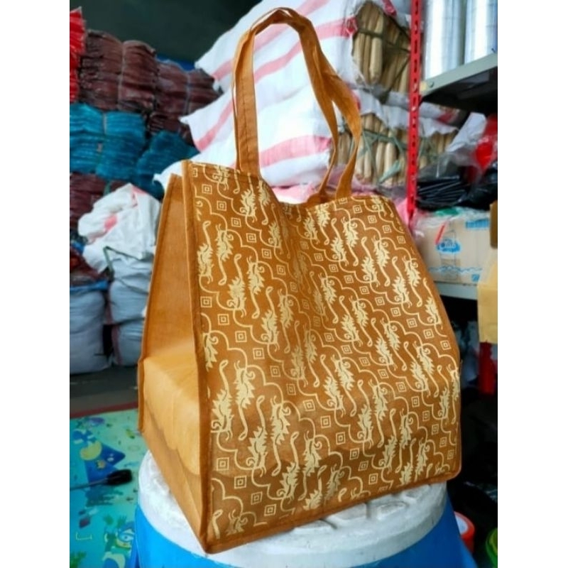 (ISI 12 PCS) TERLARIS TAS HAJATAN BATIK MEWAH TEBAL UKURAN 22x22 CM TEBAL 60 GSM/ TAS BERKAT TEBAL DAN BESAR TAS HAJATAN MEWAH