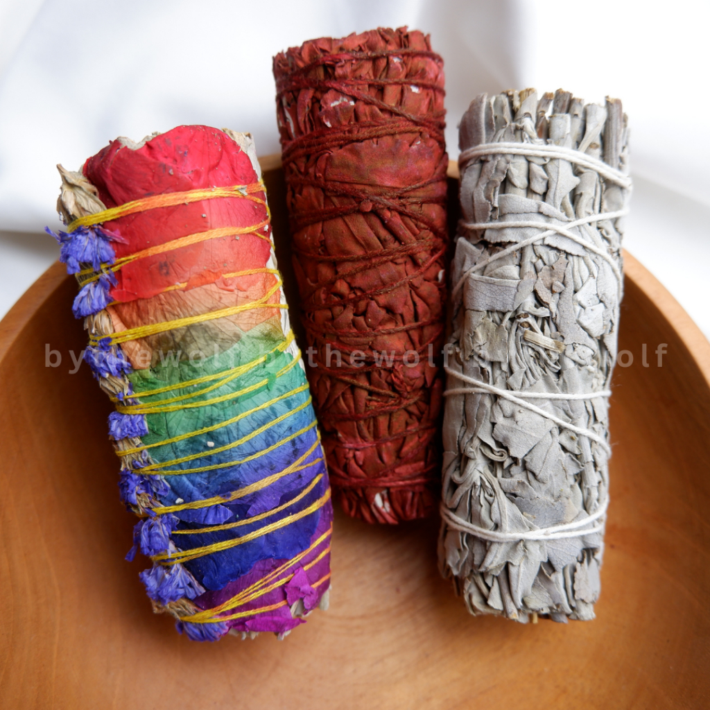 Tarotbythewolf - Californian White Sage Smudge Stick