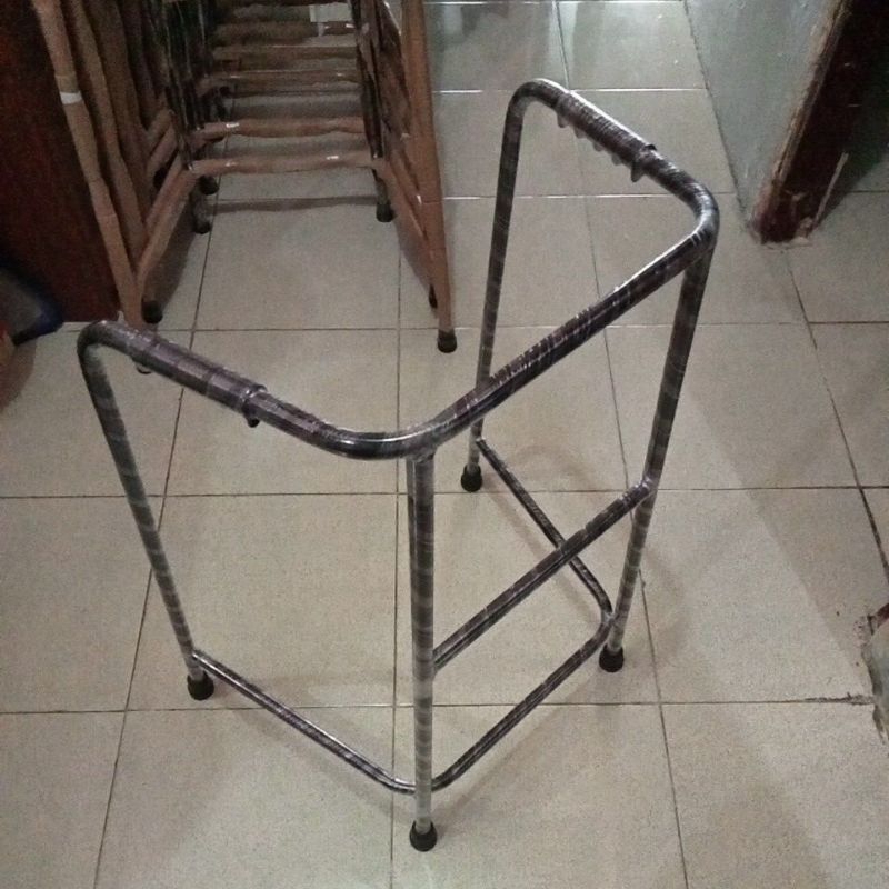 Walker Alat Bantu Jalan Dewasa dan Lansia  (BB 85-90kg) (super quality) / Tongkat Alat Bantu