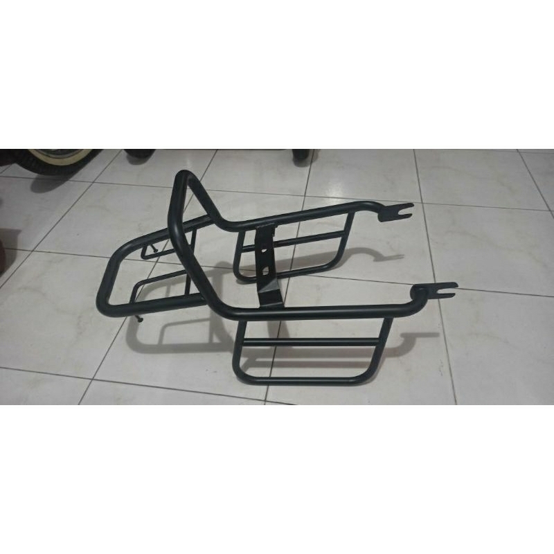 Aksesoris backrack motor kawasaki W175/Rak behel motor W175