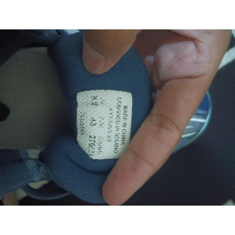 sepatu lining ranger v lite