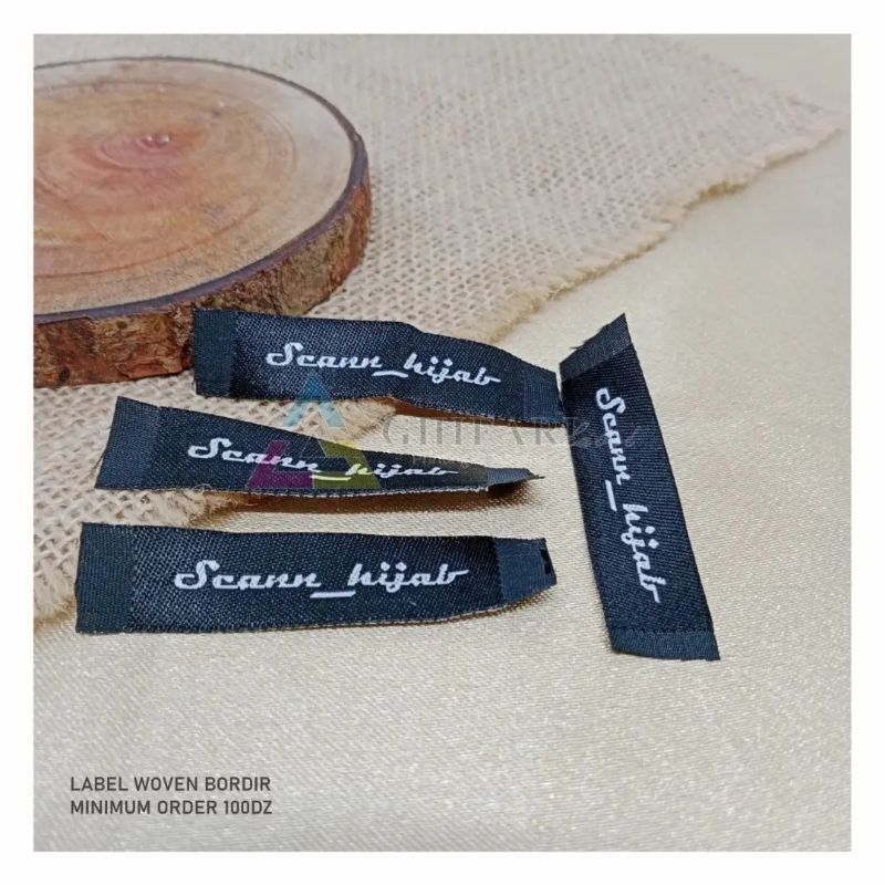 

1,2x5 label woven bordir woven damask label baju label pundak label distro label woven damask