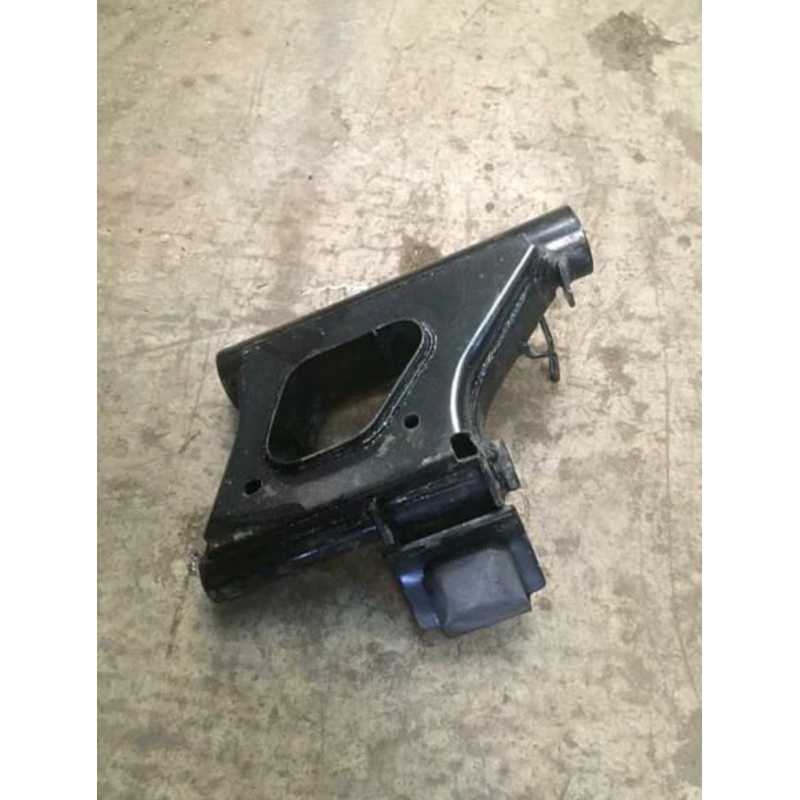 ENGINE MOUNTING MIO M3 125 AYUNAN MESIN MIO Z 125