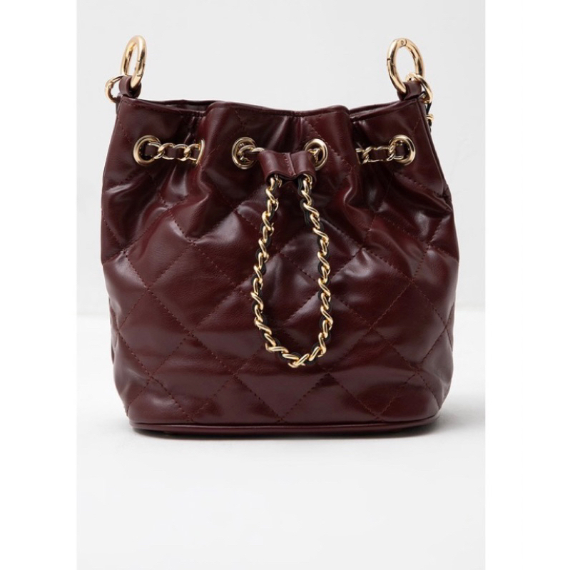 Preeloved Tas slempang shopie roche bucket sling bag By Berrybenka