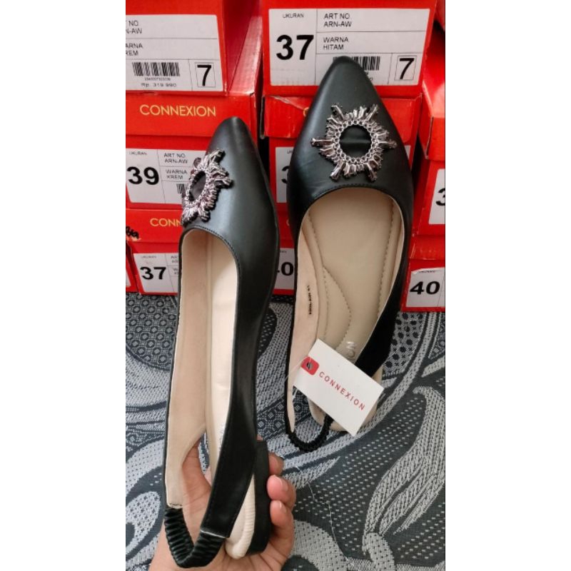 Sandal Selop Cewek Connexion Sandal Flatshoes Branded