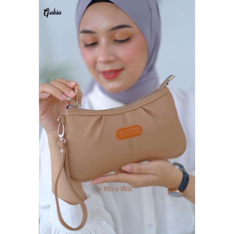 Pouch Meira By Gabia, Pouch Tempat Kunci &amp; Uang Anti Air Muat Hp