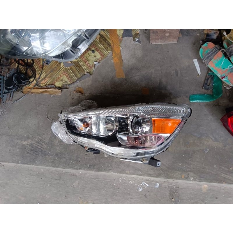 headlamp lampu depan outlander sport px