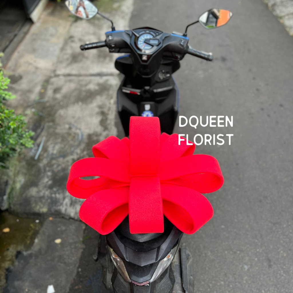 Dqueen Florist - Pita Hadiah Motor Kado Doorprize Jumbo Besar