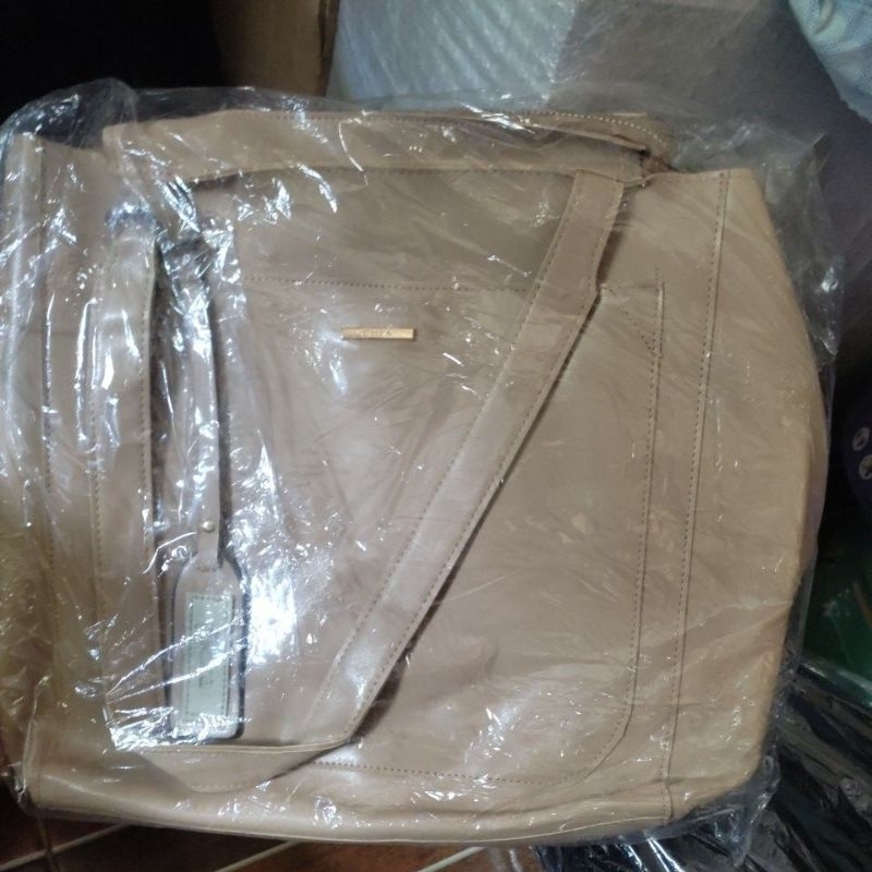 flicka j 191 taupe. tas flicka original FREE DUST BAG. flicka tote bag. tas kuliah. tas ngampus flic