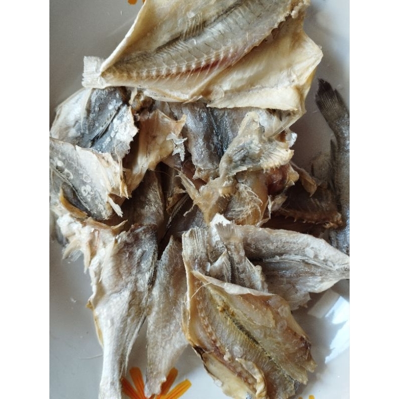 

Ikan asin/ikan asin belah 500gr