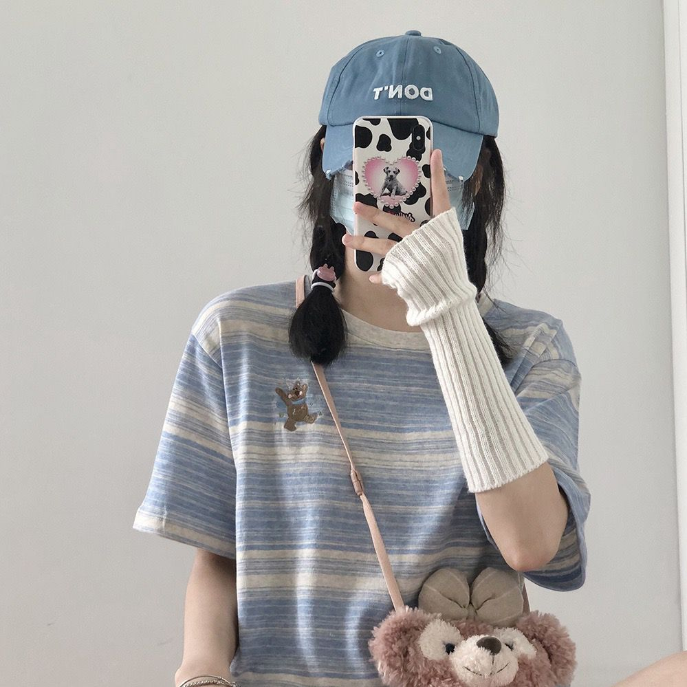 [littlecrab] Kaos Oversize Stripe Bear Bordir T-shirt Pattern Garis Two Tone Simple Aesthetic Beruang Happy Party Dancing Bear Korean Style