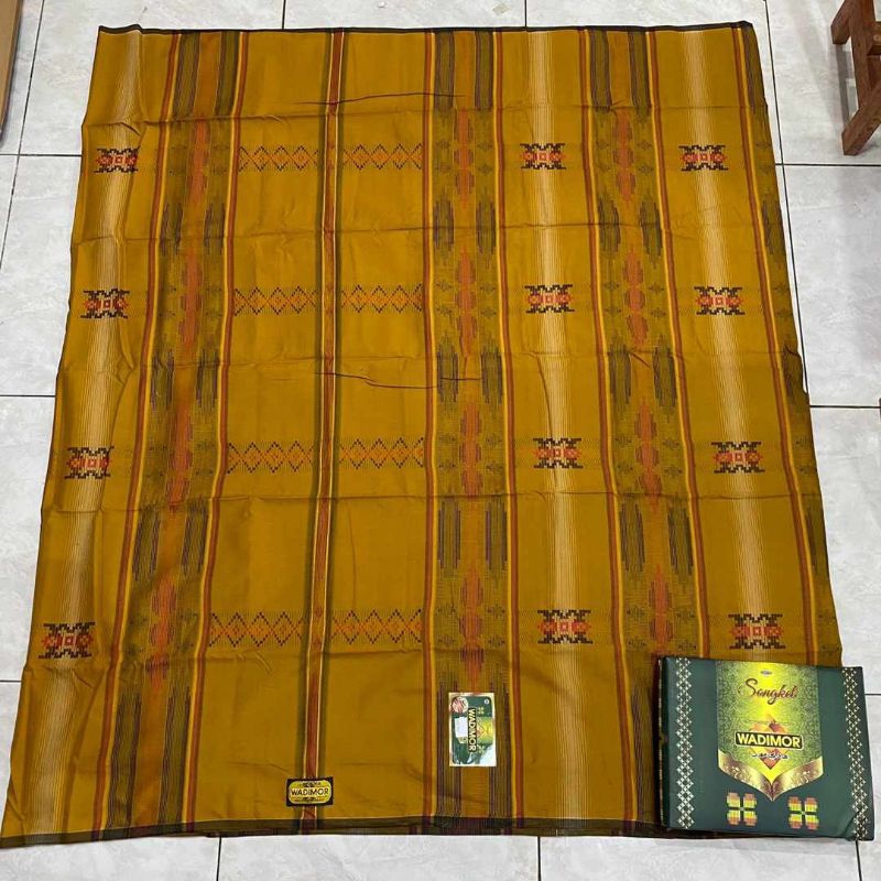 Sarung Wadimor songket, Sarung songket, Wadimor songket
