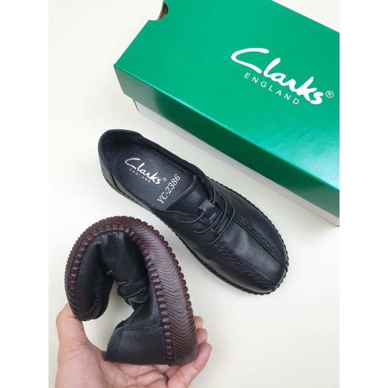 Clarks Omugi - 2386 / Sepatu Wanita Clarks Omugi / Sepatu Wanita Kulit