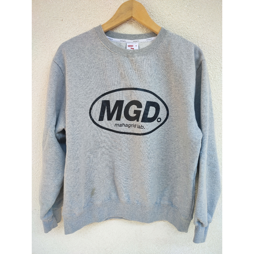 CREWNECK By MAHAGRID SECOND CAS144