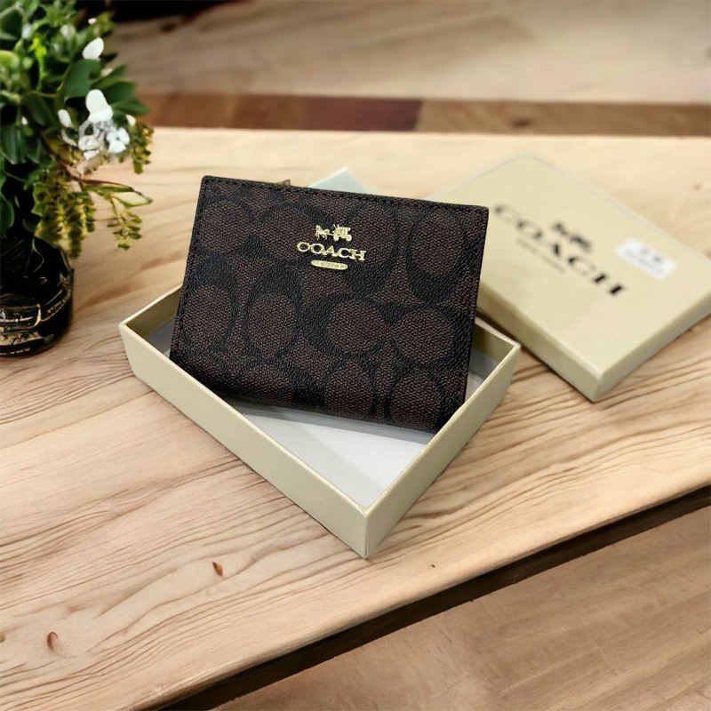 Dompet / Wallet wanita import bahan kulit / CC SHORT + BOX