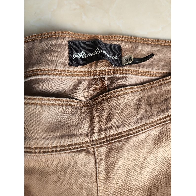 jeans wanita stradivarius uk M
