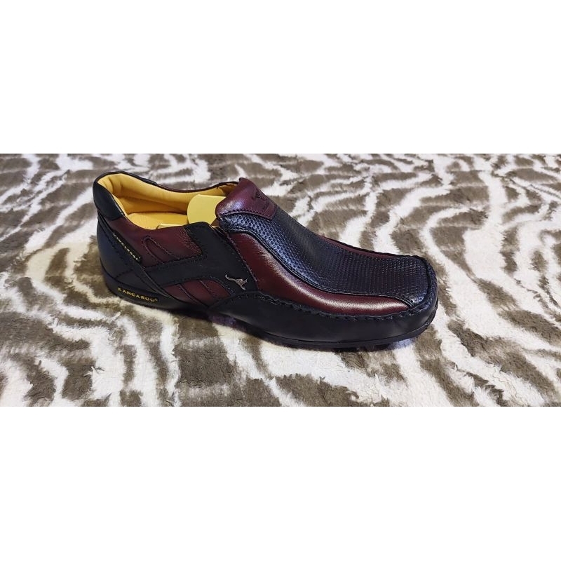 Sepatu Kangaroo