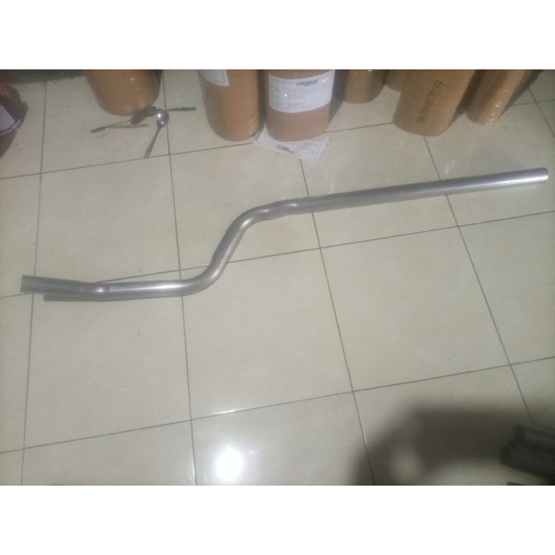 pipa knalpot bagian depan mobil corolla dx pnp