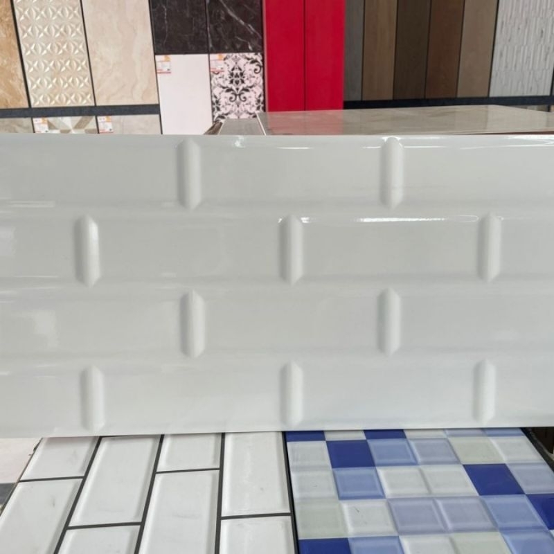 Keramik Dinding 30x60 Uno Crown White