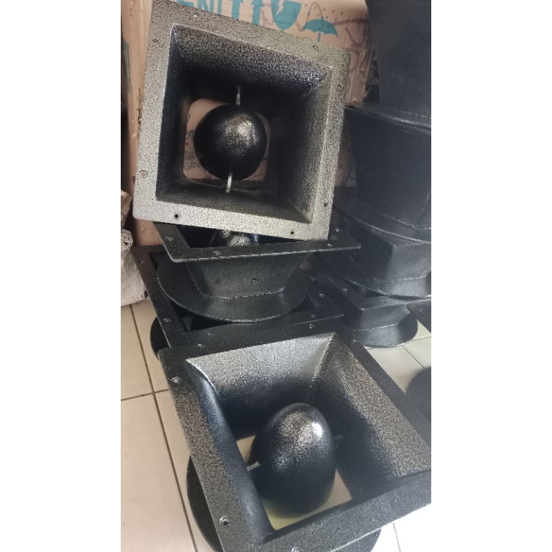 horn tweeter  midel 10in uk 30x30 tinggi 13cm diral