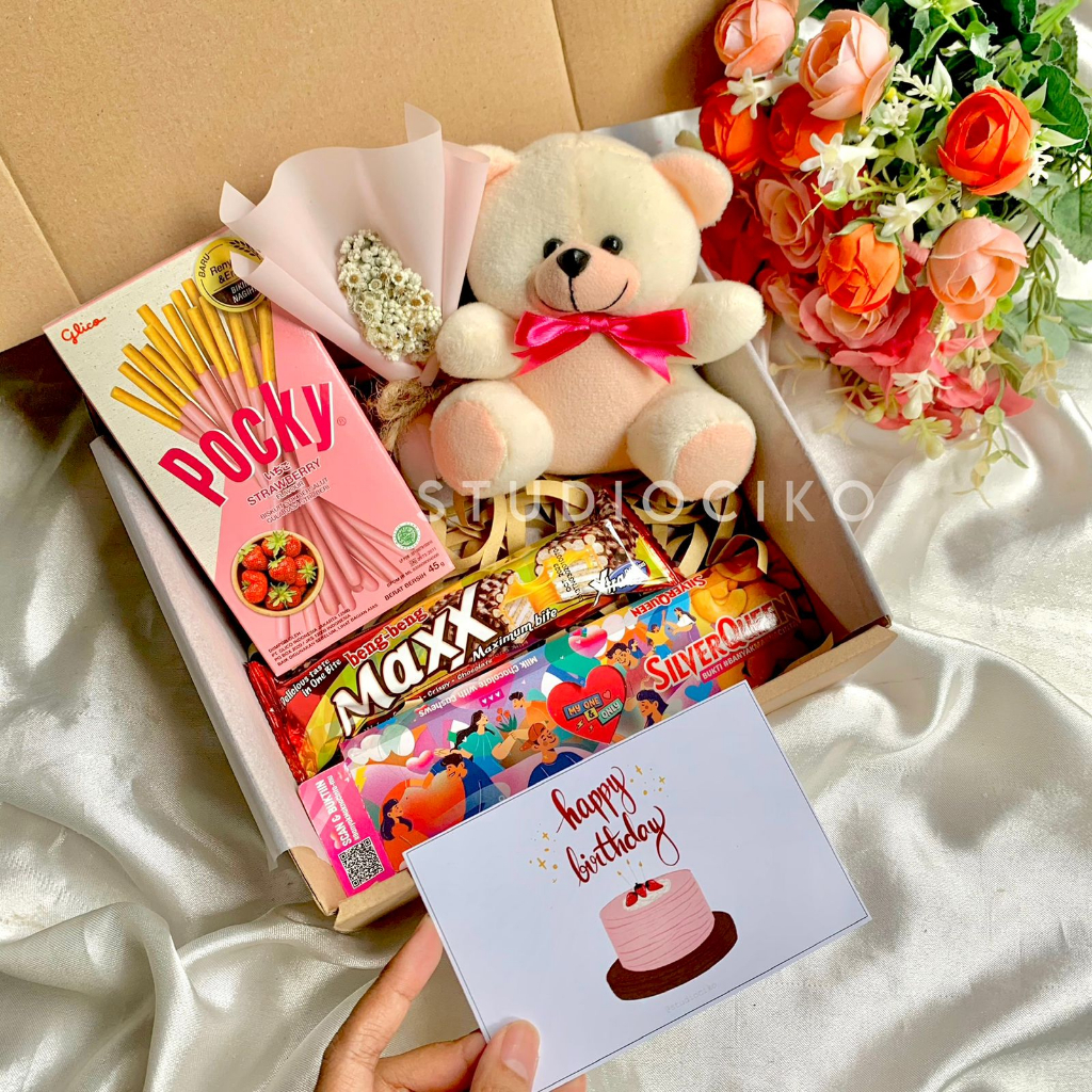 Kado Ulang Tahun Cewek / Hampers Cewek Ultah / Hadiah Ulang Tahun / Kado Valentine / Kado Pacar / Hadiah Anniversary / Gift Box Birthday Graduation by Studiociko