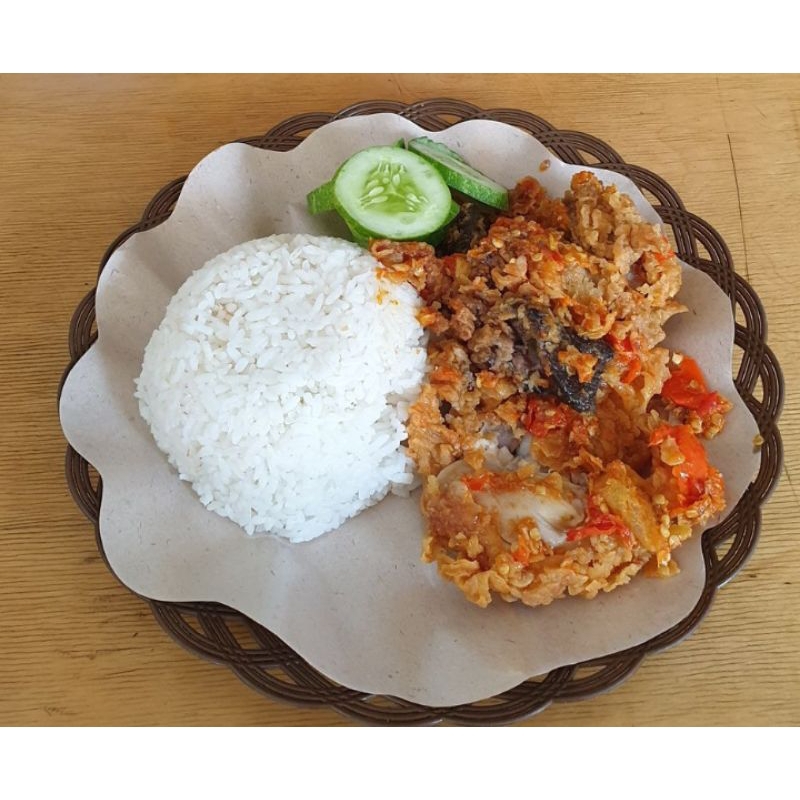 

Ayam greprek rasa original, madu dan keju