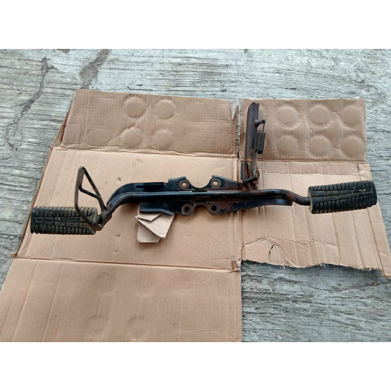 BESI BARSTEP STEP DEPAN INJAKAN KAKI VEGA ZR ORIGINAL (SEKEN)